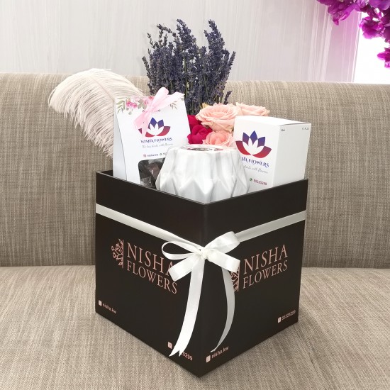 Nisha Combo Box