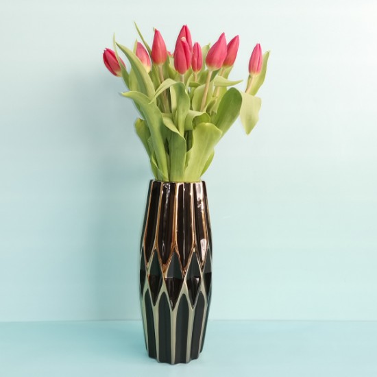 Tulip Vase 6